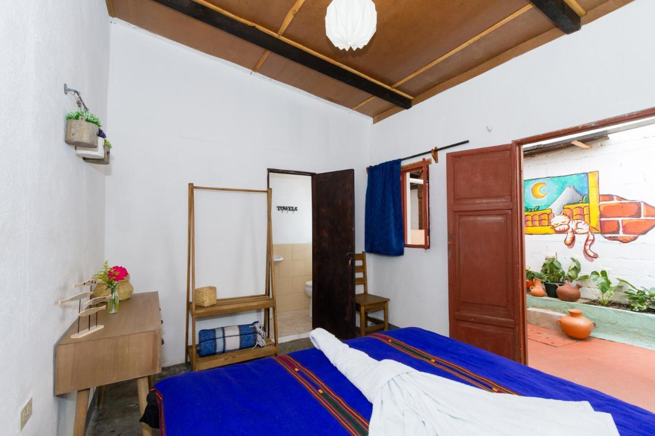 Bed and Breakfast Casa Tamarindo Antigua Exterior foto